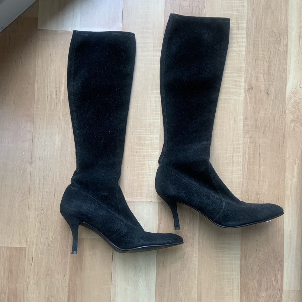 EUC Stuart Weitzman Size 42 (size 11) Suede Boots